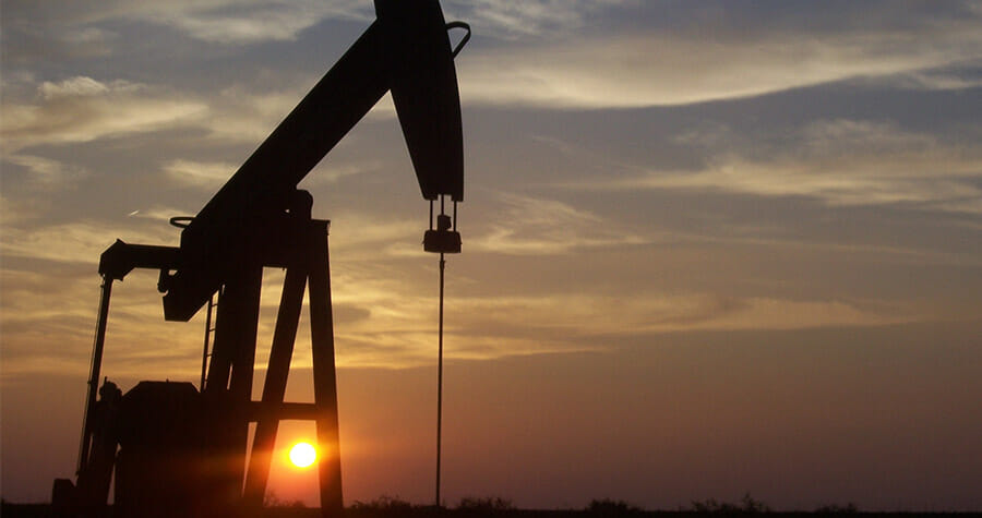 How Does The Price of Oil Affect New Energy Investments?